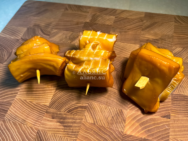 Шашлычок из кальмара х/к в Саратове